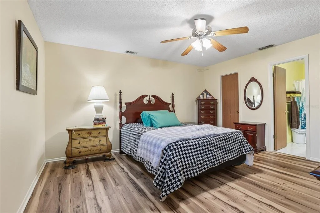 Photo of 3280 AMBASSADOR AVENUE