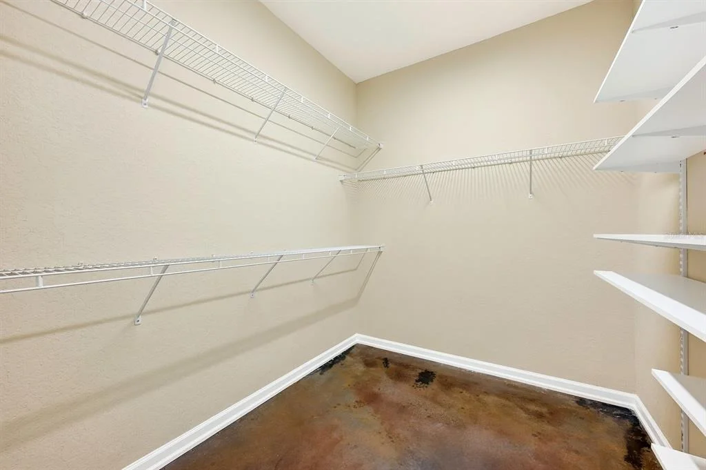 Photo of 1135 TOLUKE POINT
