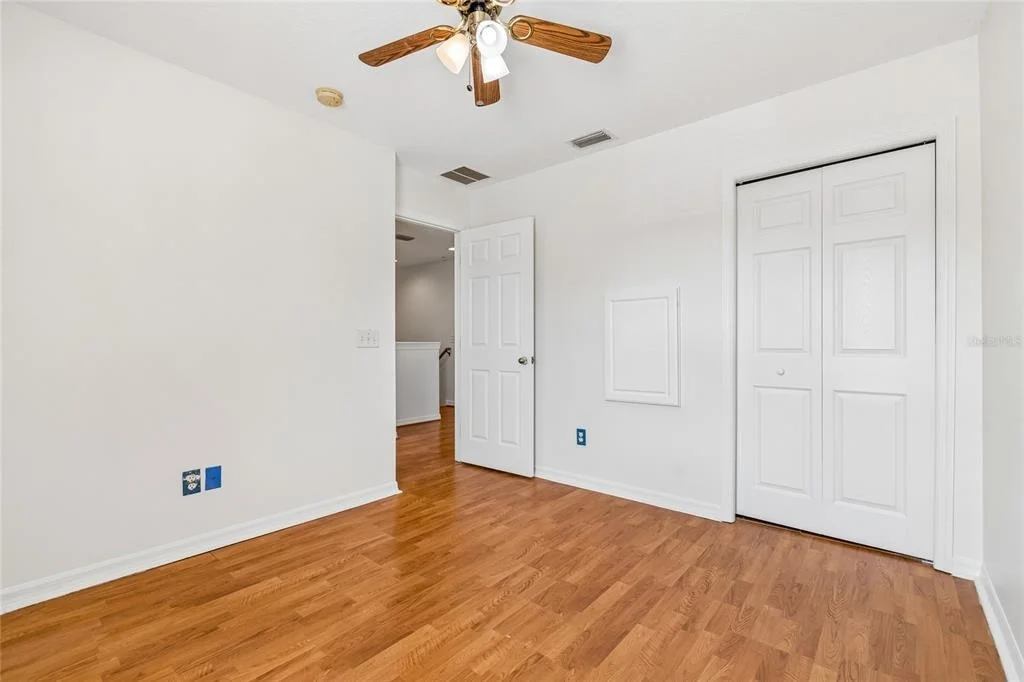 Photo of 915 WINDTON OAK DRIVE