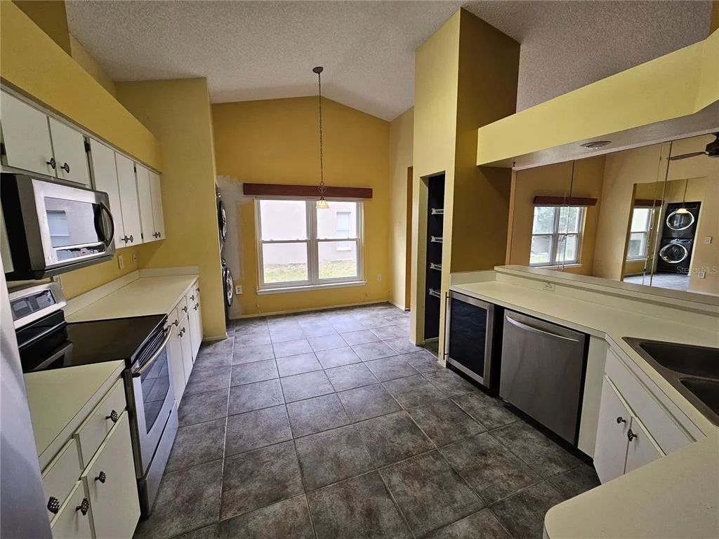 Photo of 1795 BAYHILL DRIVE