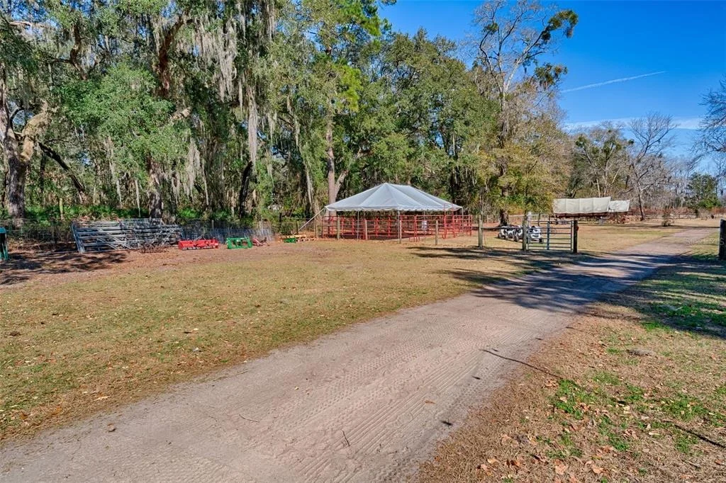 Photo of 1208 N COUNTY ROAD 315
