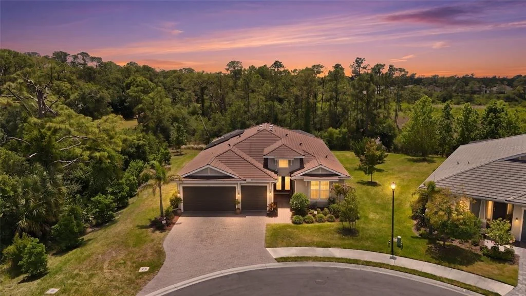 Photo of 617 MISTIFLOWER CIRCLE