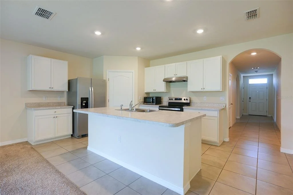 Photo of 660 COTULLA DRIVE