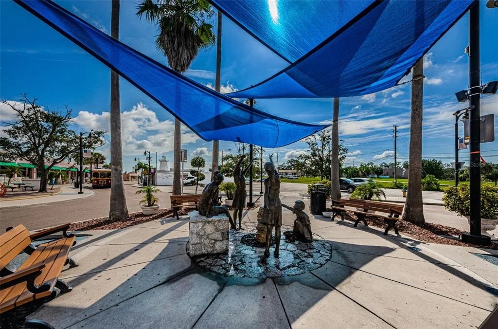 Photo of 133 N PINELLAS AVENUE