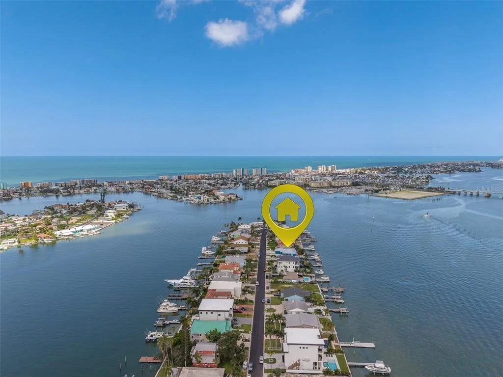 Photo of 814 BAY POINT DRIVE