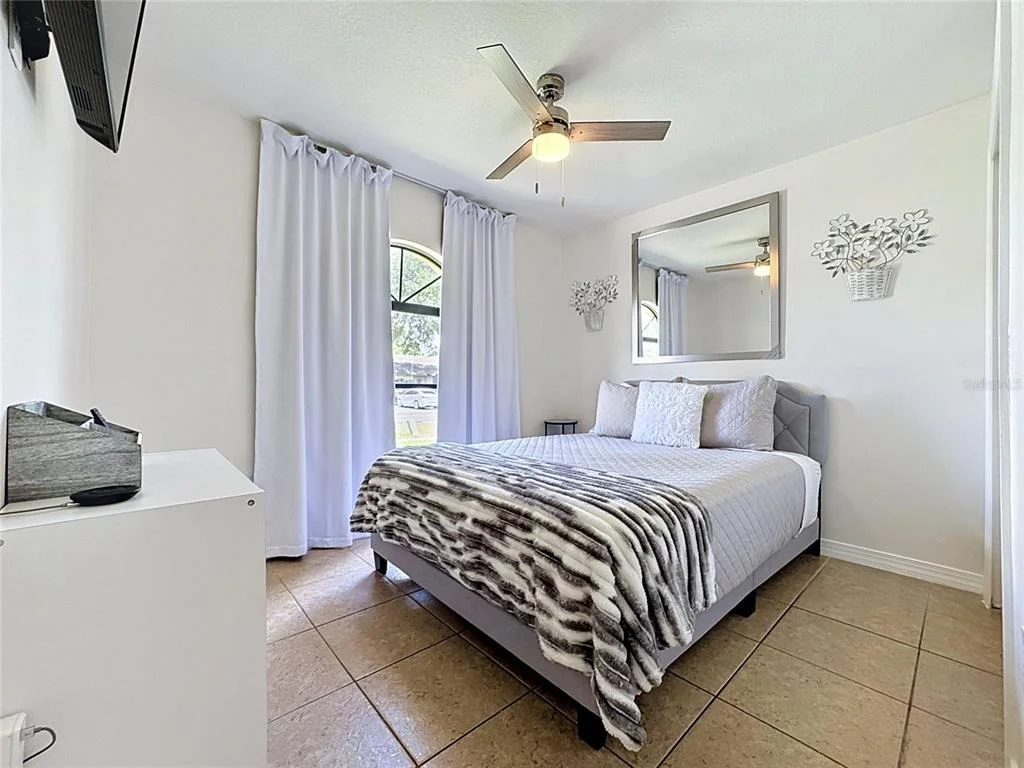 Photo of 1716 TERRY CIRCLE NE