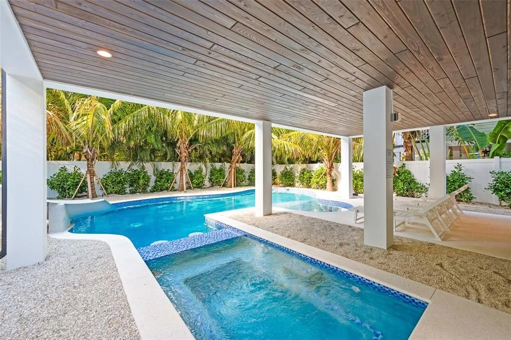 Photo of 211 GRANT DRIVE