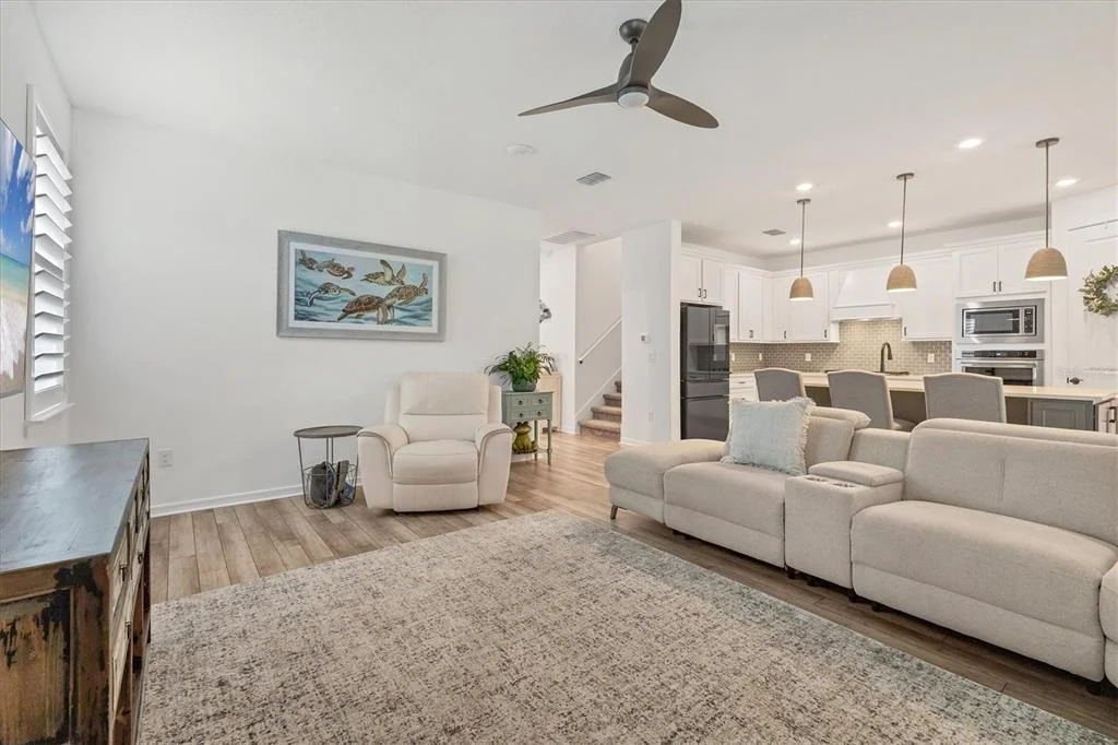 Photo of 10622 WYNWARD WAY