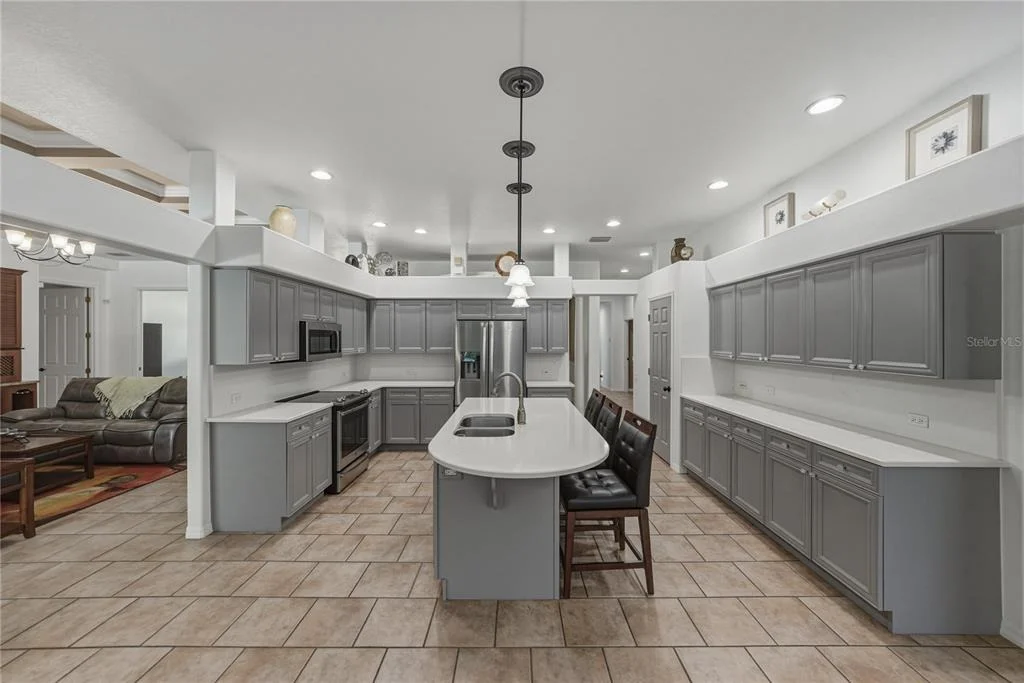 Photo of 6105 AUDUBON MANOR BOULEVARD