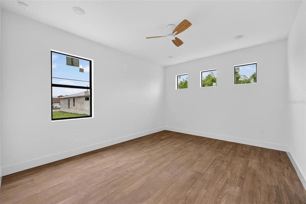 Photo of 1018 S MARLIN DRIVE