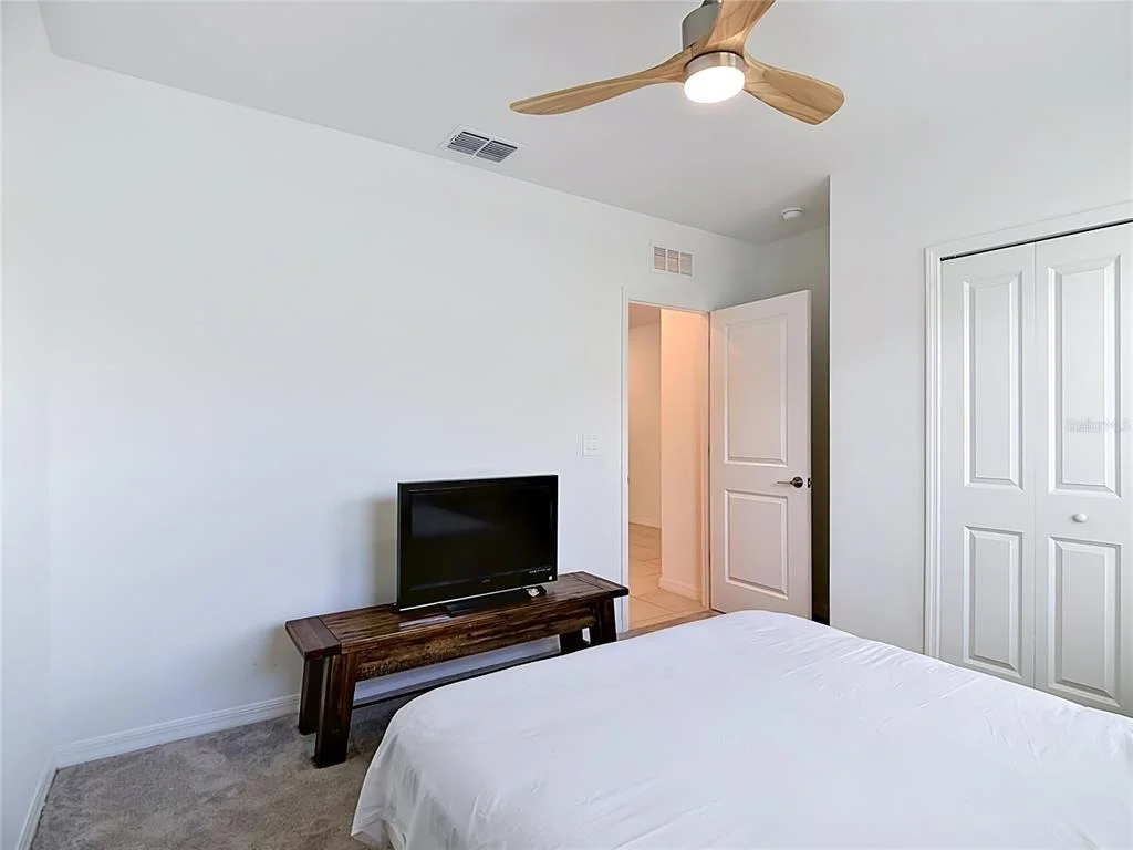 Photo of 1633 RED LOOP
