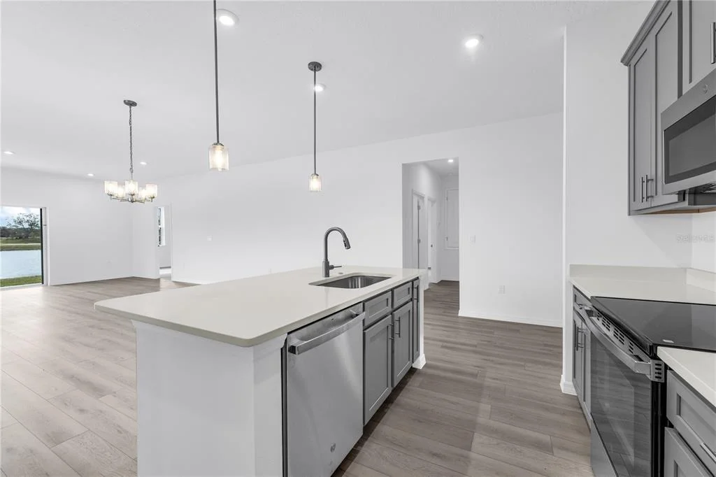 Photo of 1112 BANFF DRIVE NE