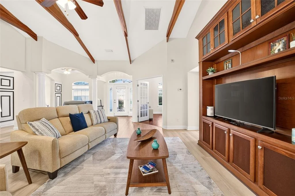 Photo of 914 SE 43RD STREET