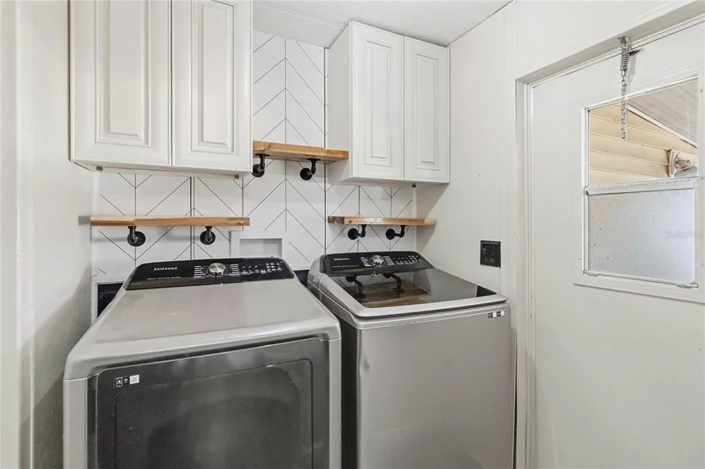 Photo of 2320 DARBY LANE