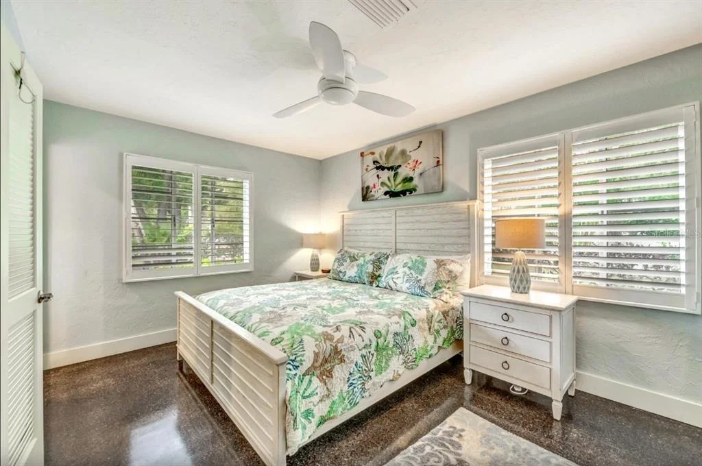 Photo of 301 JACKSON DRIVE