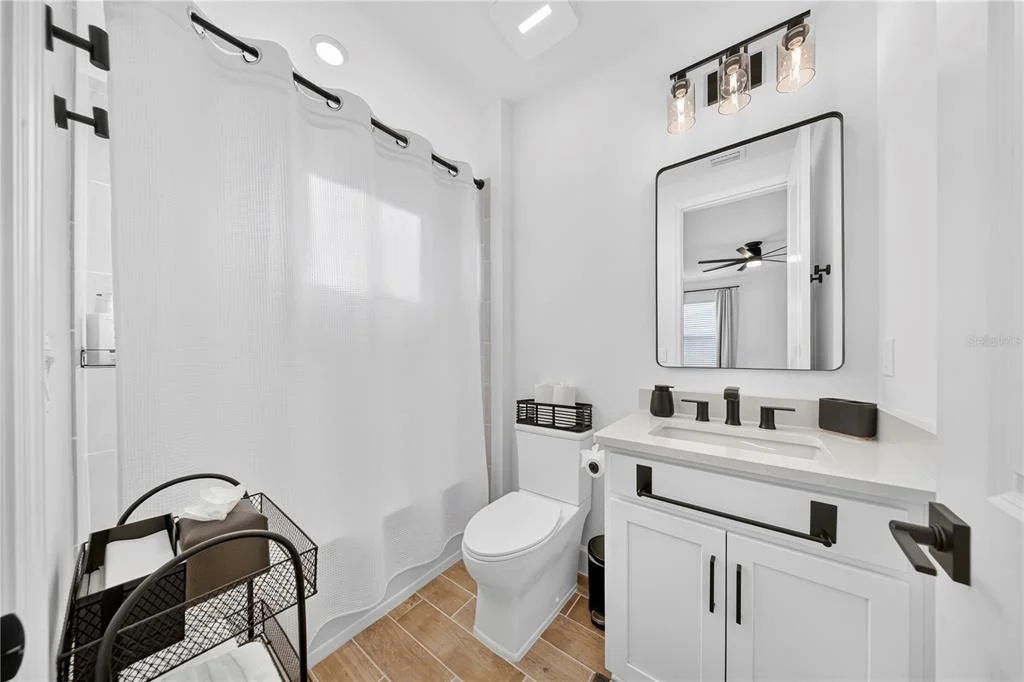 Photo of 33734 LANDSMAN LOOP