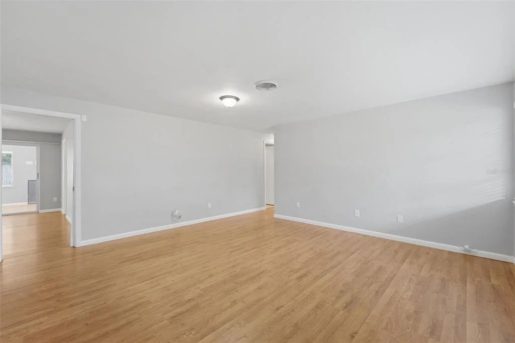 Photo of 1387 BELLEVUE BOULEVARD