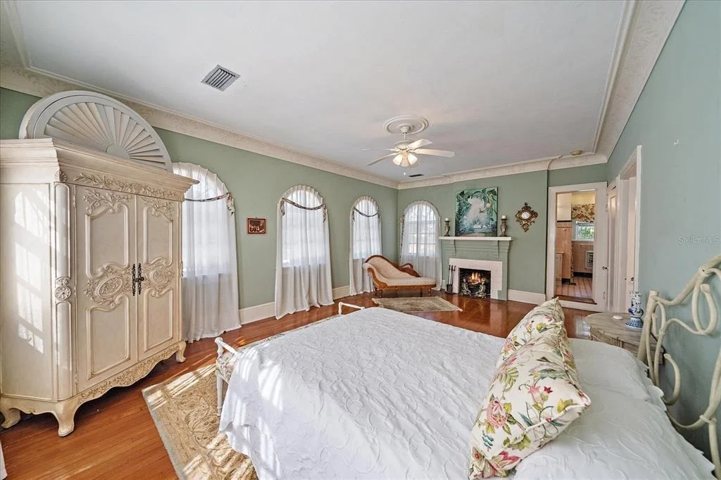 Photo of 2830 BAY SHORE CIRCLE