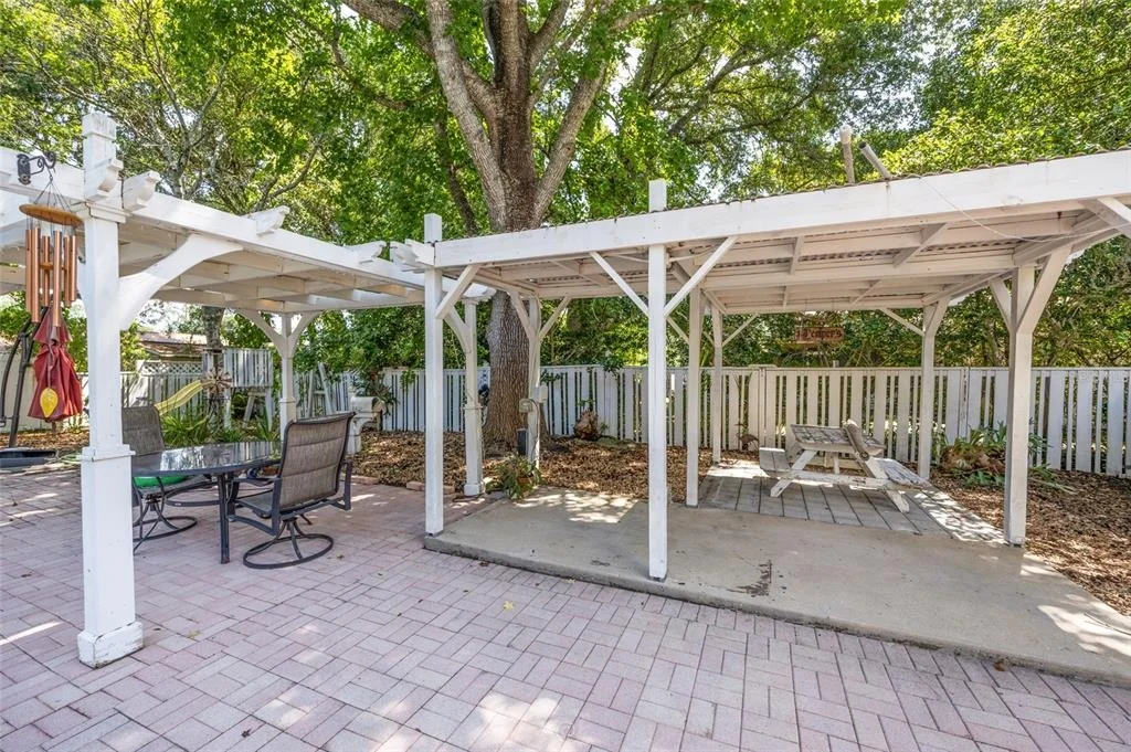 Photo of 31 WENDOVER LANE