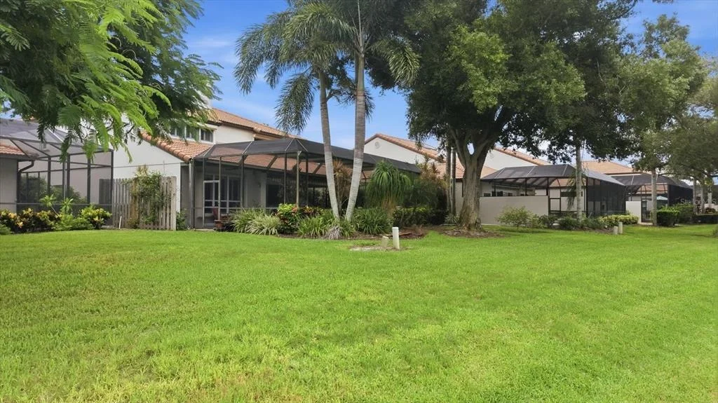 Photo of 7596 CALLE FACIL