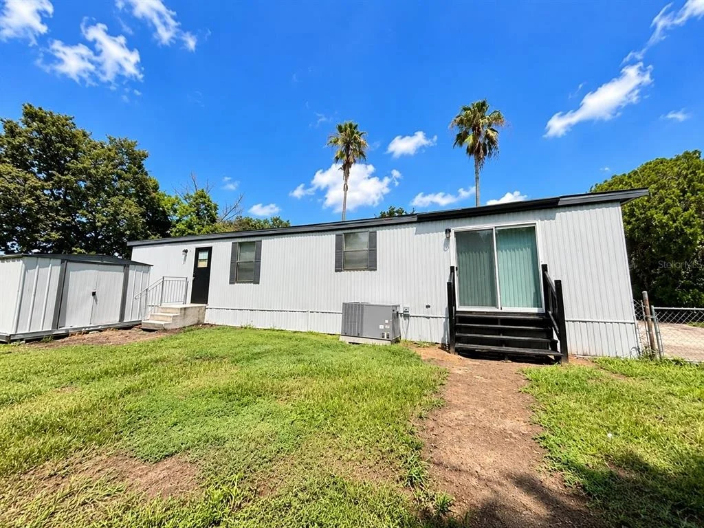 Photo of 4808 ROLLINGLEN LOOP W