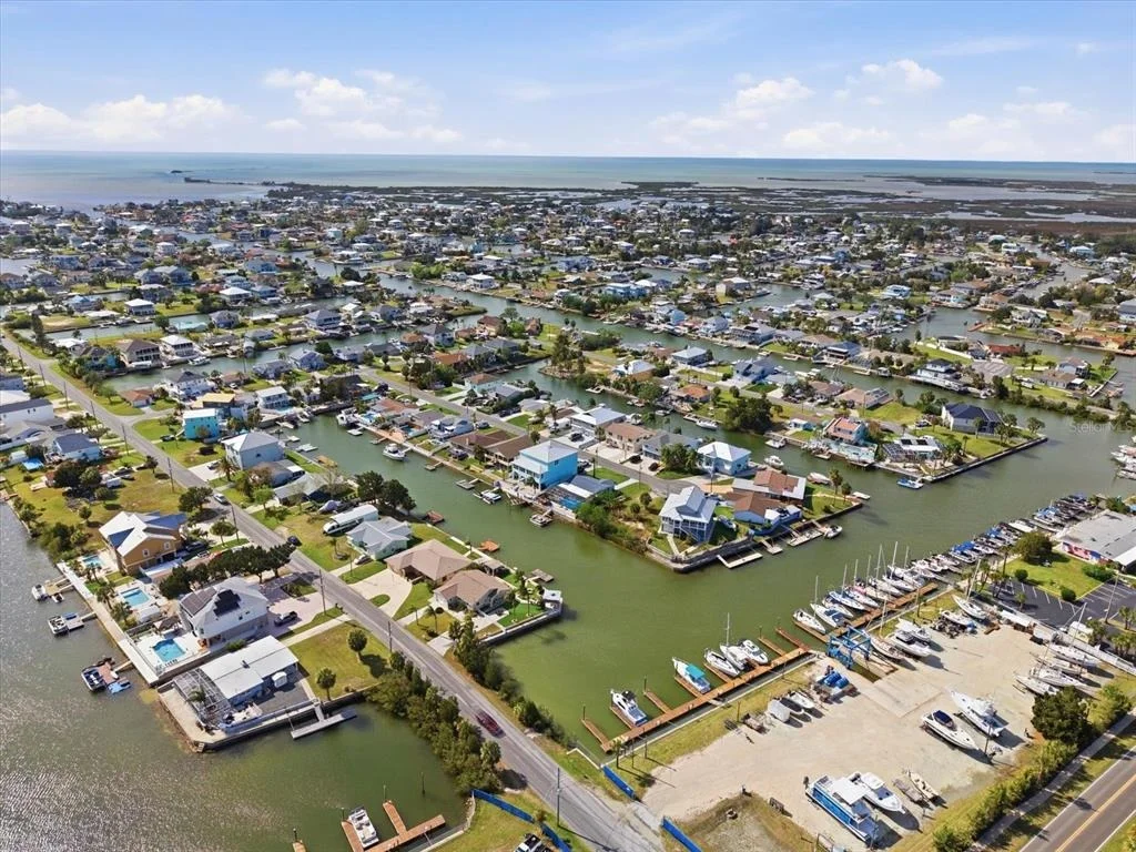 Photo of 4069 GULFVIEW DRIVE