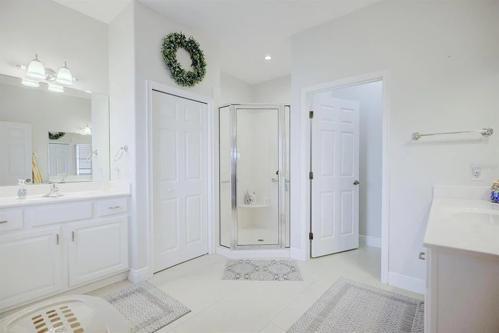 Photo of 492 SUNSET POINTE DRIVE