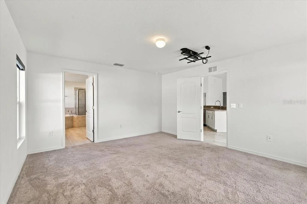 Photo of 912 LOCHLAND LOOP