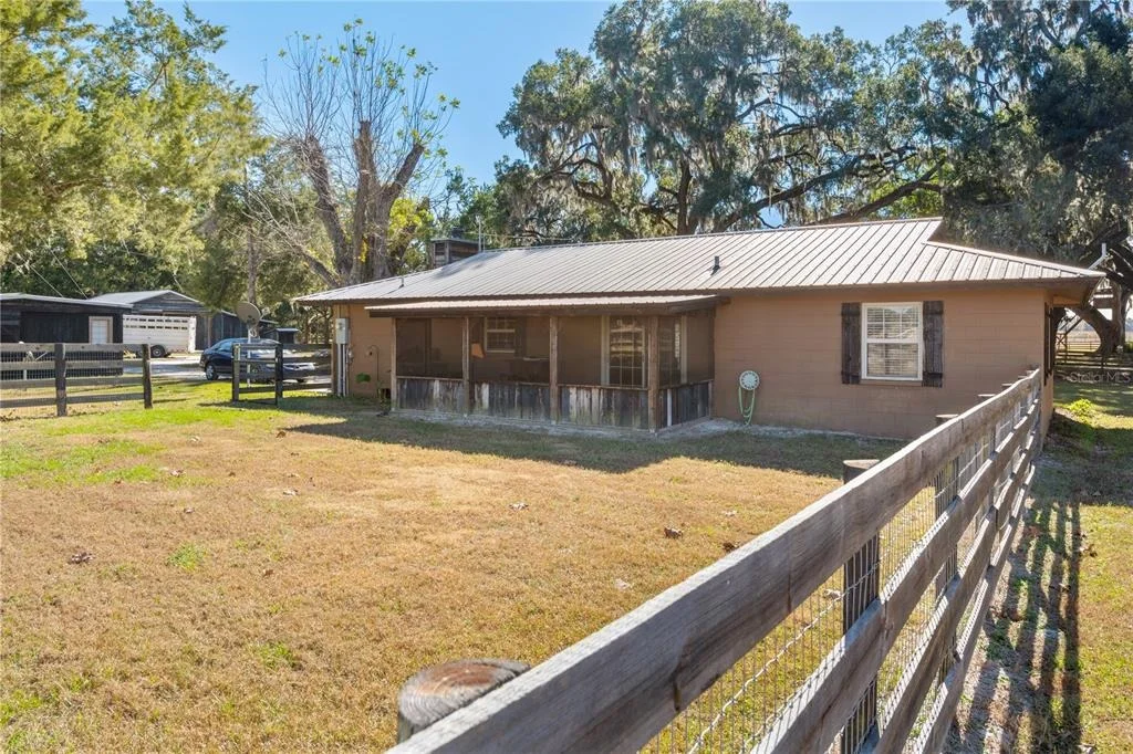 Photo of 17885 NE 2ND PLACE