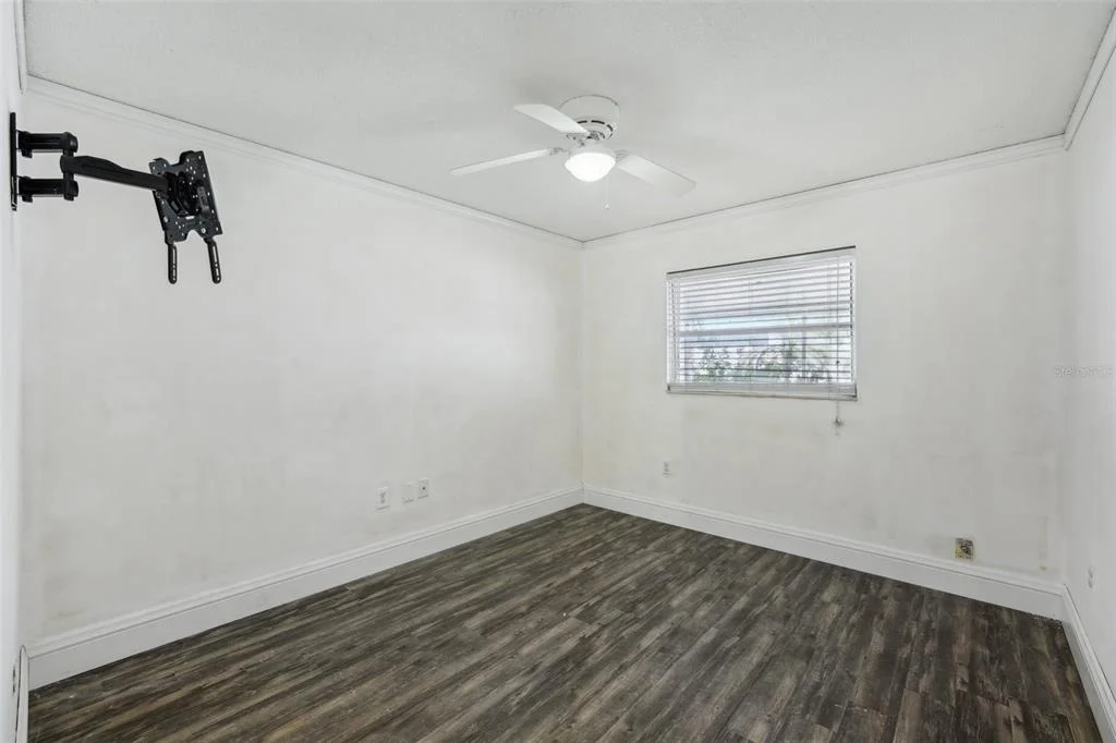 Photo of 503 HOLT CIRCLE
