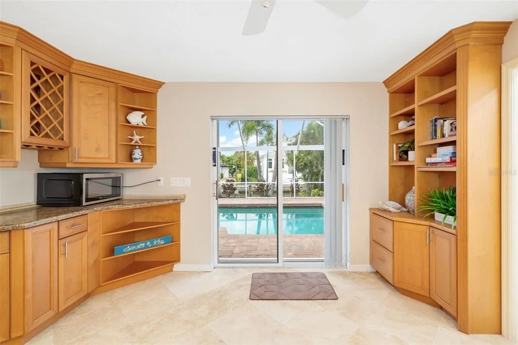 Photo of 565 COMMONWEALTH PLACE