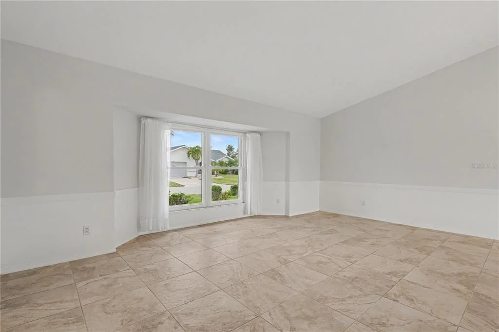 Photo of 1119 VIA FORMIA