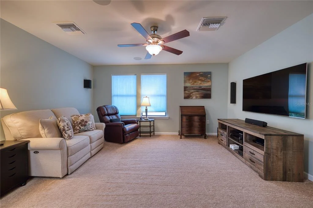 Photo of 17044 KENTON TERRACE