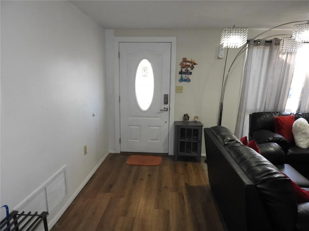 Photo of 1324 VIKING DRIVE