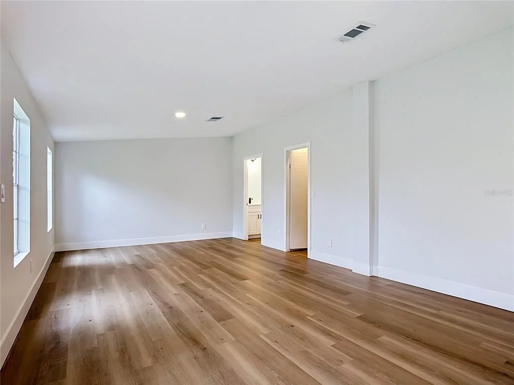 Photo of 9200 MERCURY DRIVE