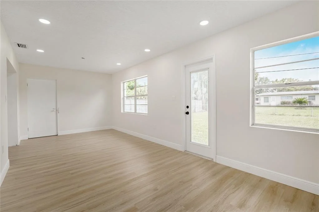 Photo of 3733 SURREY DRIVE