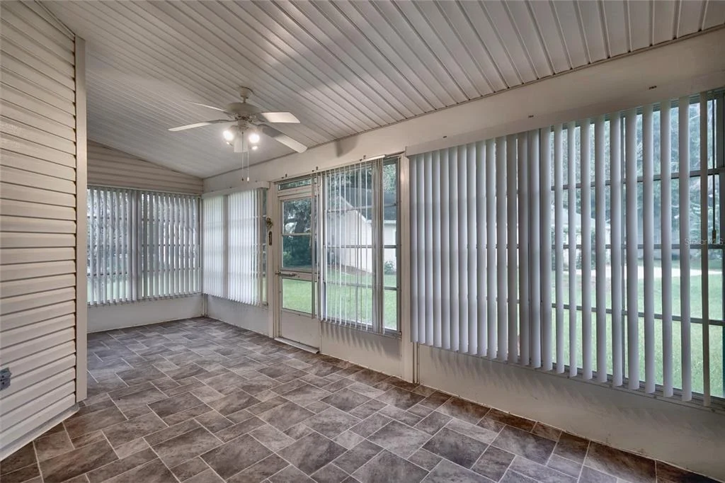 Photo of 25735 GLEN EAGLE DRIVE