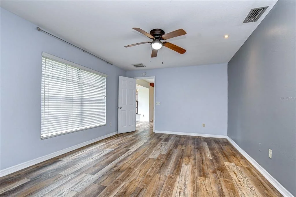 Photo of 1101 OAKRIDGE MANOR DRIVE