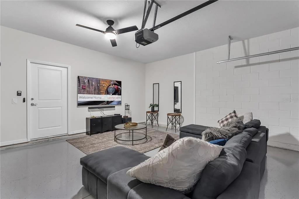 Photo of 2201 LELANI CIRCLE