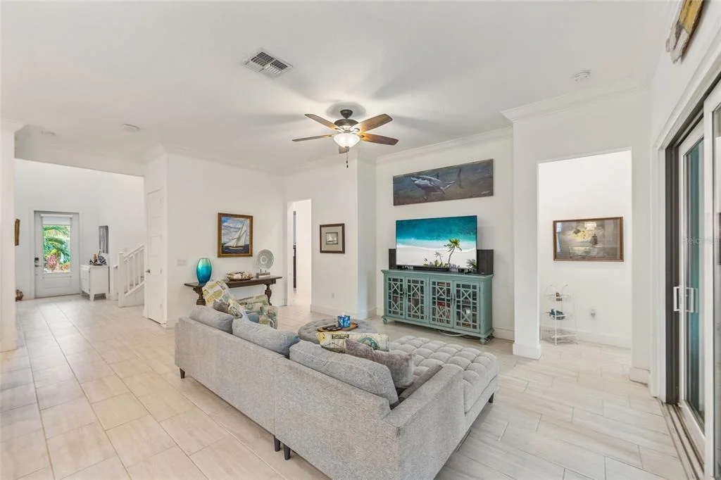 Photo of 1025 SEAGRAPE DRIVE
