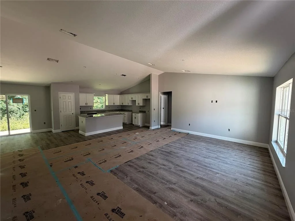 Photo of 865 SE 28TH STREET