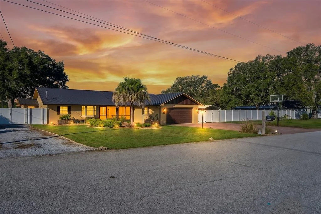 Photo of 5230 MOSQUERO ROAD