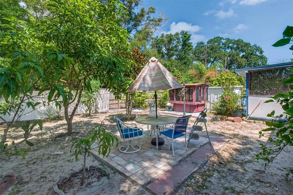 Photo of 568 MANOR DRIVE