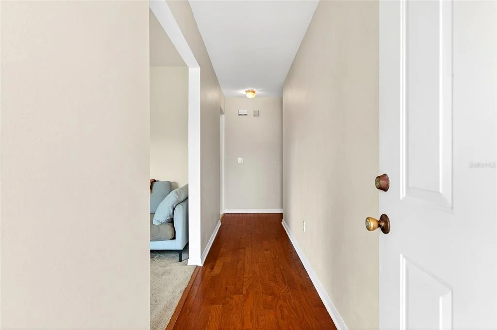 Photo of 10 ALMOND TRACE