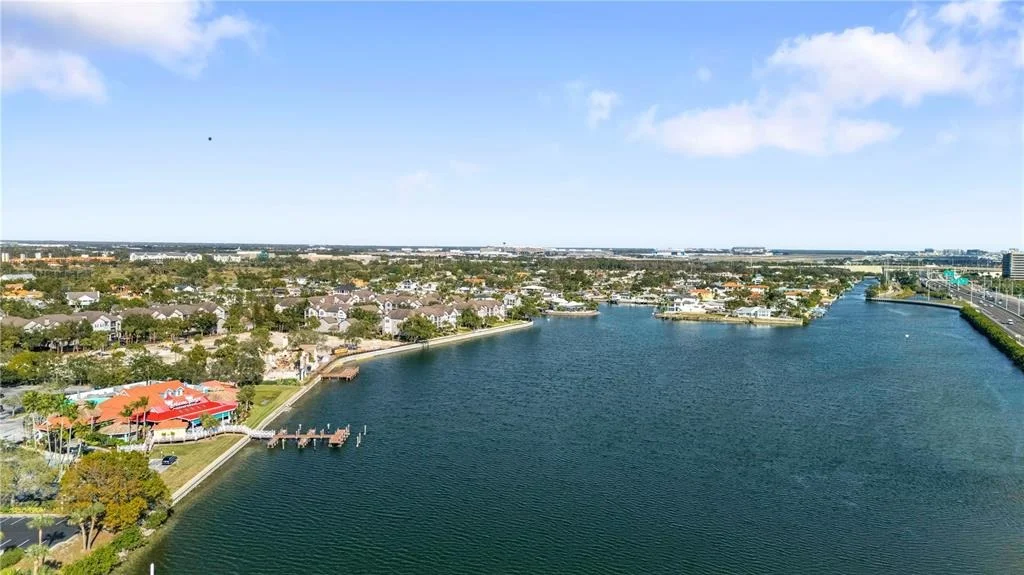 Photo of 3952 VERSAILLES DRIVE