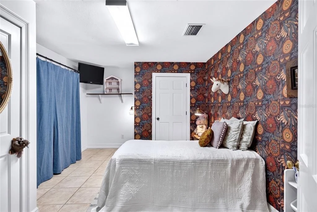 Photo of 9945 REDS LANE