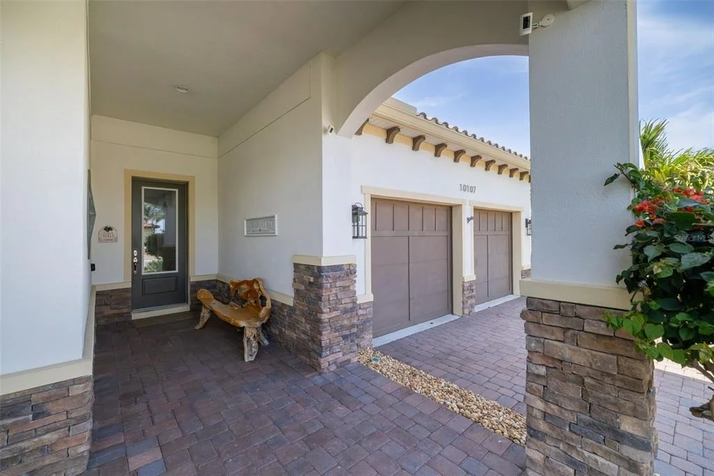 Photo of 10107 CARNOUSTIE PLACE
