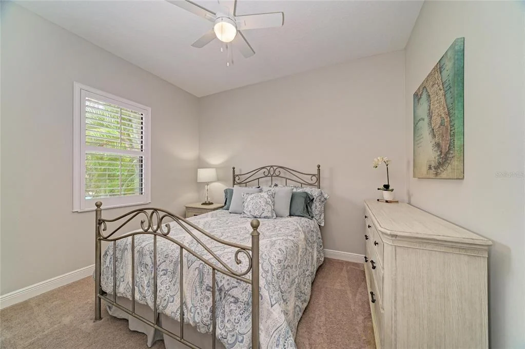 Photo of 545 MAST DRIVE