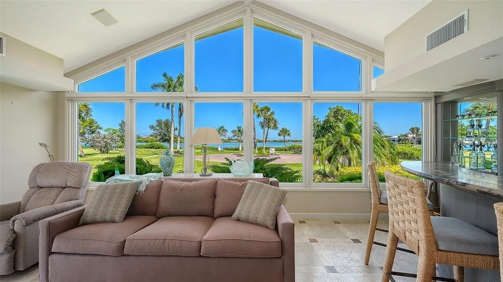 Photo of 321 LOOKOUT POINT DRIVE