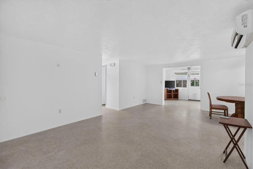 Photo of 4843 CALAIS DRIVE